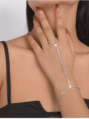 Crystal Silver Hand Chain Bracelet - Elegant Rhinestone Slave Bracelet